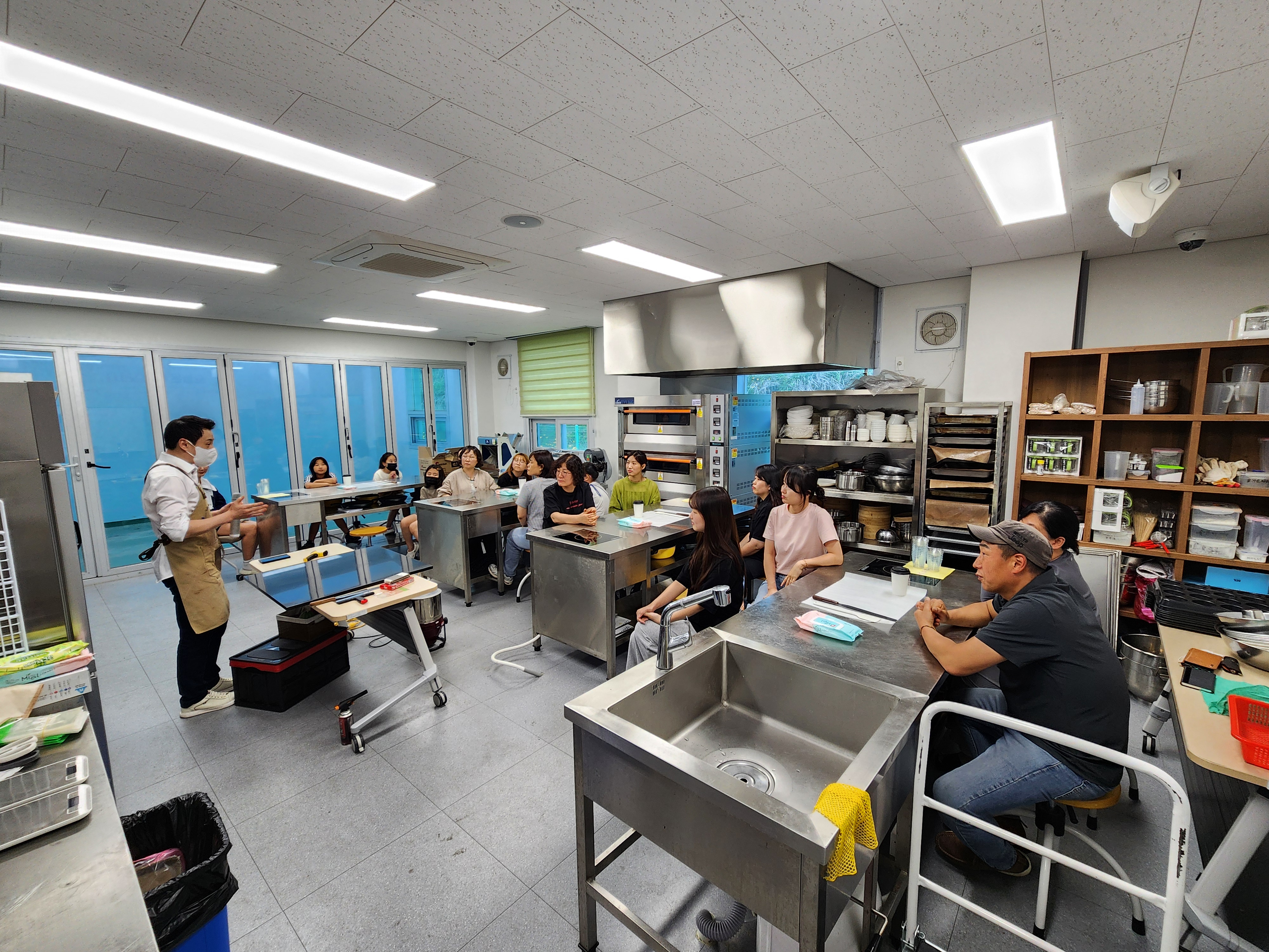 2024년 화목한 원-데이 클래스[수제초콜릿] 만들기 사진 1 - 자세한 내용은 하단 대체텍스트 내용 참조