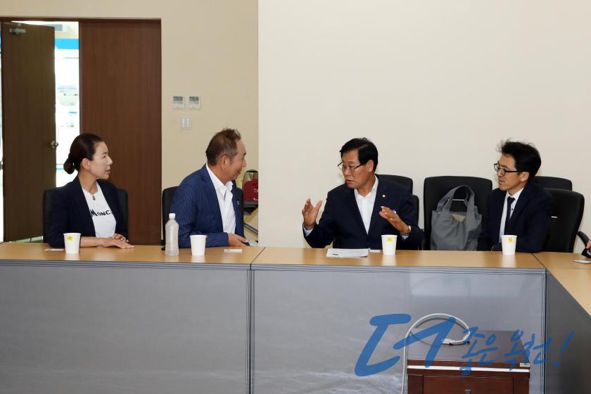 （주）금천 바이어 방문 4 번째 사진