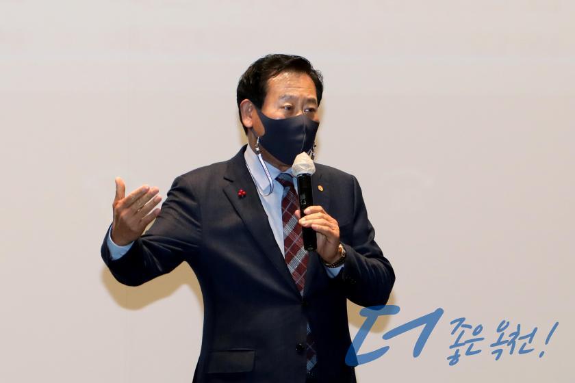 제9회 옥천지용시낭송콘서트 9 번째 사진