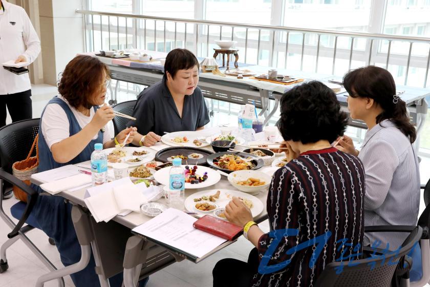 향토음식개발（정지용 밥상）품평회 11 번째 사진