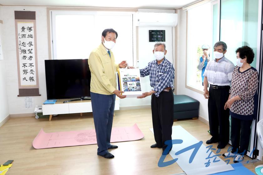 건강백세 운동교실 방문 5 번째 사진