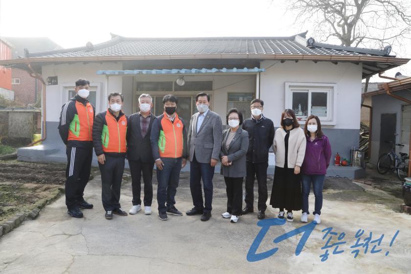 이원청년회 취약계층 주거환경 개선사업 1 번째 사진