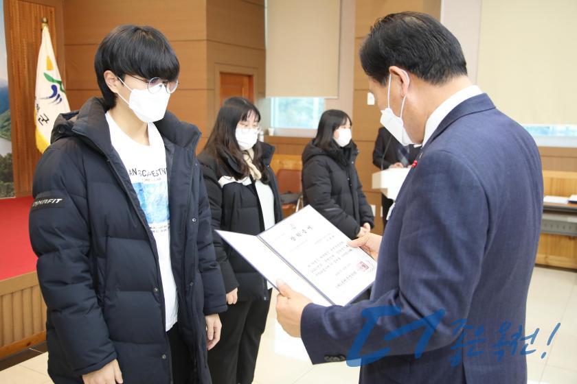 장학증서 수여식 15 번째 사진