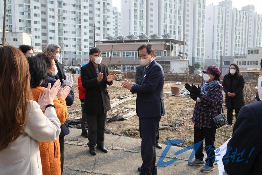 장야리 푸른어린이집 인근 도시계획도로 개설요구 현지방문 5 번째 사진