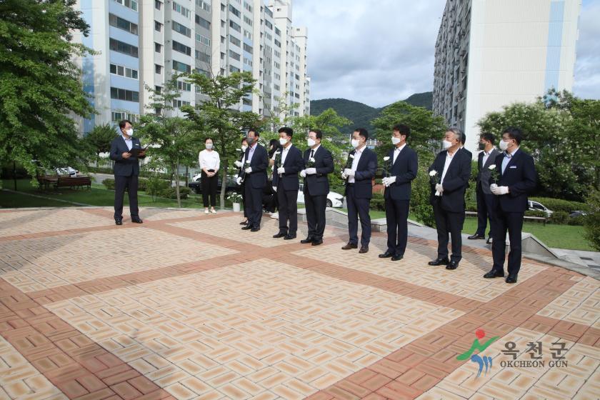 충혼탑 참배9