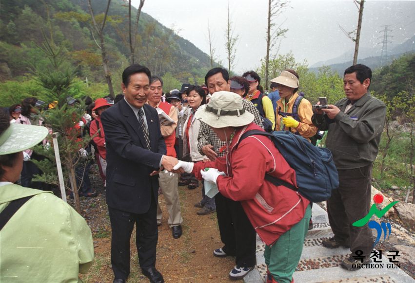 청주 주부클럽 장용산등반 4 번째 사진