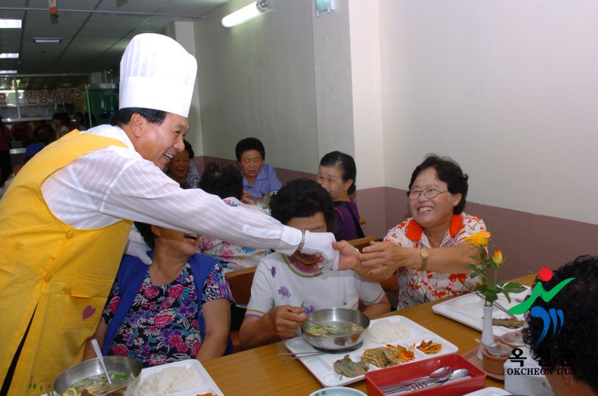군수님 복지관 자원봉사 34 번째 사진
