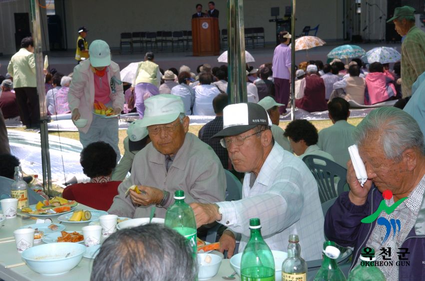 10회 용암사 경로위안잔치 6 번째 사진