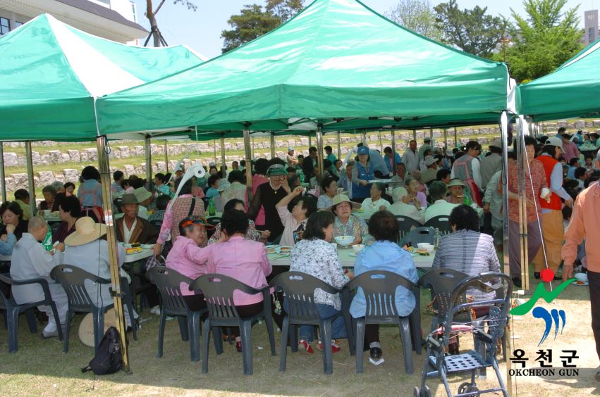 10회 용암사 경로위안잔치 11 번째 사진