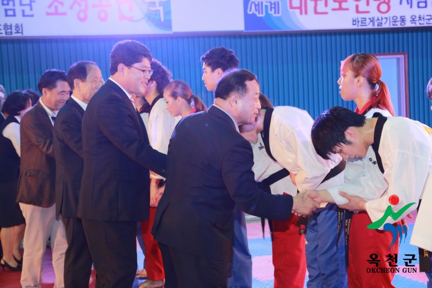 제38회 중봉충렬제（세계태권도연맹 시범단 시연） 44 번째 사진