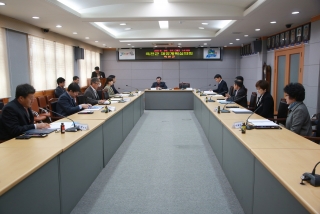 옥천군재정계획심의위원회 위촉장 수여 10번째 사진