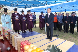 우암 송시열선생 숭모제