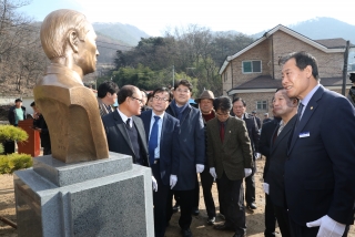송건호선생 흉상 제막식 19번째 사진