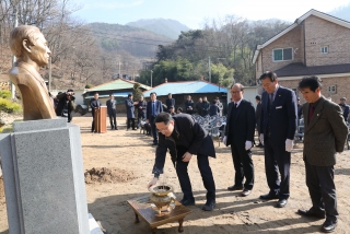 송건호선생 흉상 제막식 37번째 사진