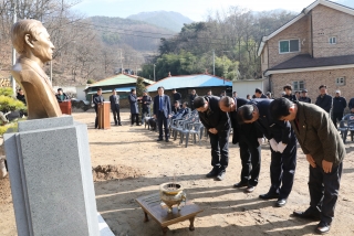 송건호선생 흉상 제막식 38번째 사진