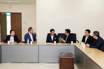 （주）금천 바이어 방문 2번째 사진