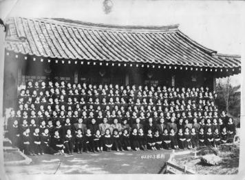 옥천여자중학교 죽향리 구교사 봄소풍（1957년）