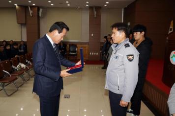 12월 직원조회 40번째 사진
