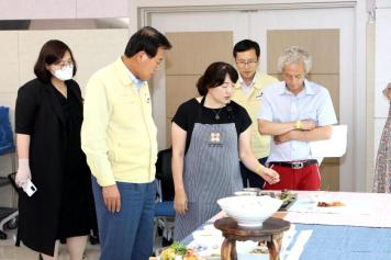 향토음식개발（정지용 밥상）품평회 15번째 사진