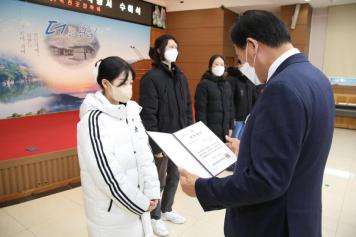 장학증서 수여식 19번째 사진