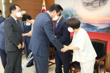 상반기 공로패 수여식