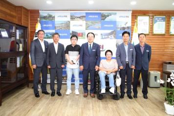 군청사 1인시위관련 간담회