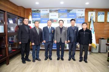 하반기 퇴직공무원 및 정부우수 포상 전수식