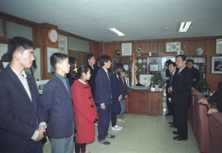 2002년 농협장학금 수여 2번째 사진