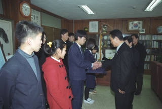 2002년 농협장학금 수여 5번째 사진