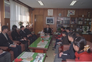 2002년 농협장학금 수여 9번째 사진