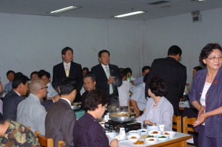 옥천군기업 생산제품 전시장 개소식 17번째 사진