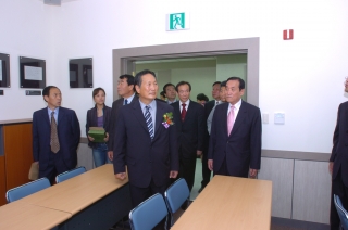 정지용 문학관 개관