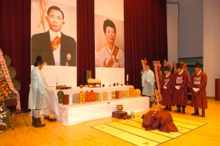 육영수여사 제85회 탄신숭모제 6번째 사진