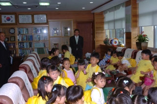소화어린이 군수실 견학 3번째 사진