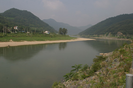 강변 이미지