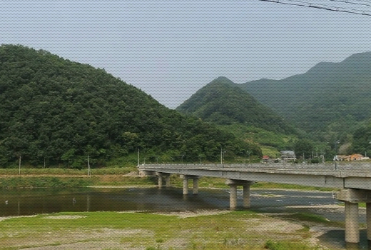 여울목건너 청마리
